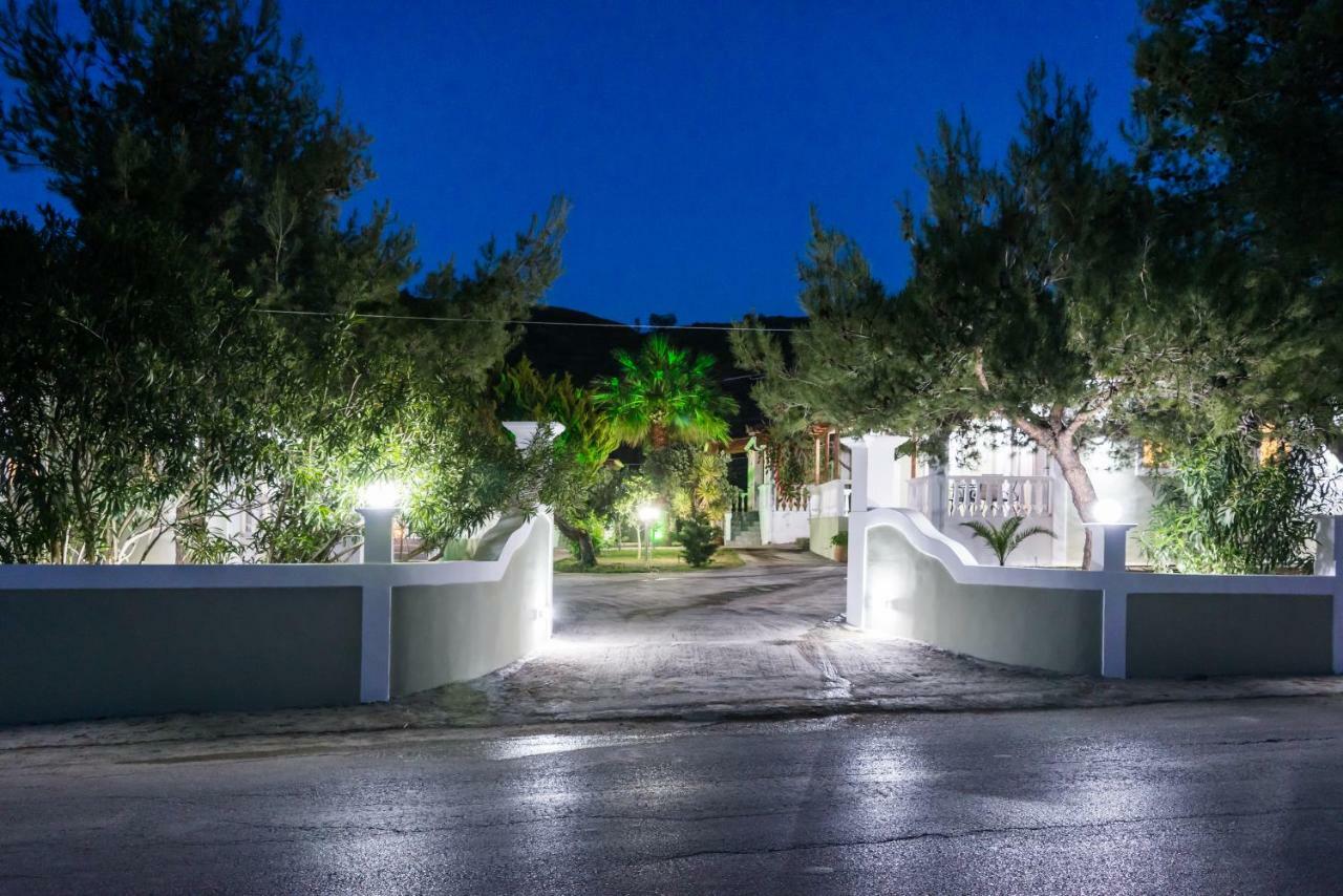 Villas Margaris Kalamákion エクステリア 写真