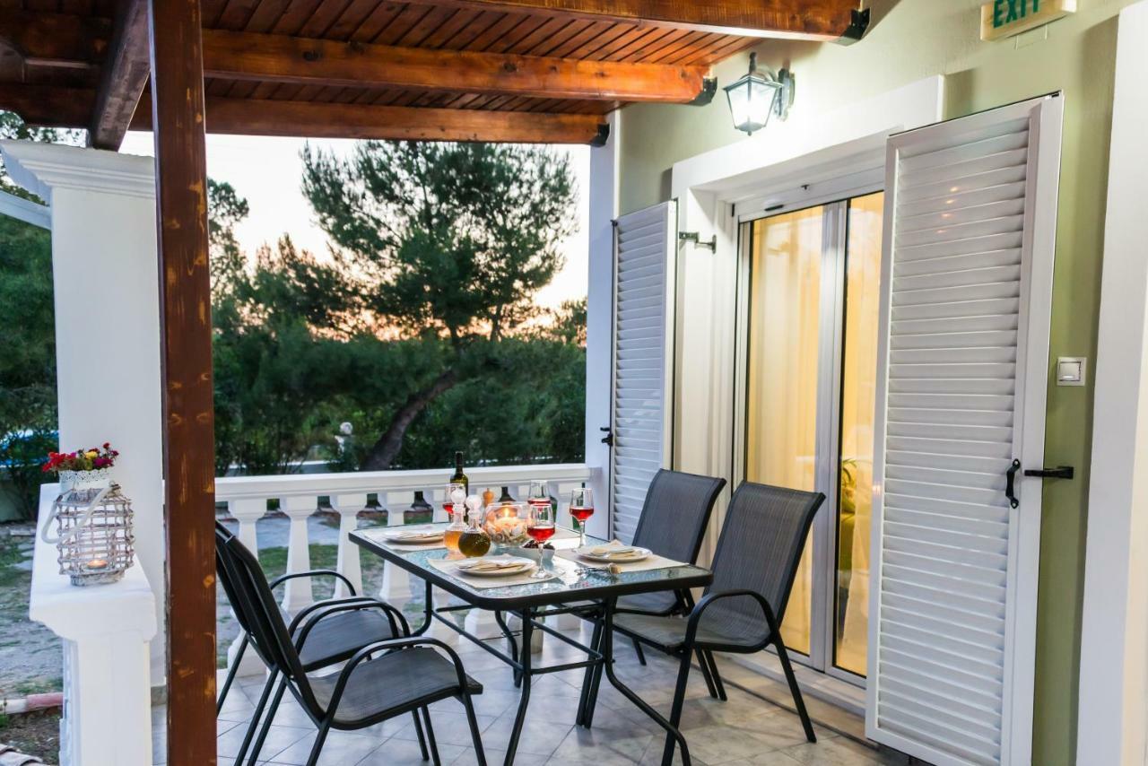 Villas Margaris Kalamákion エクステリア 写真